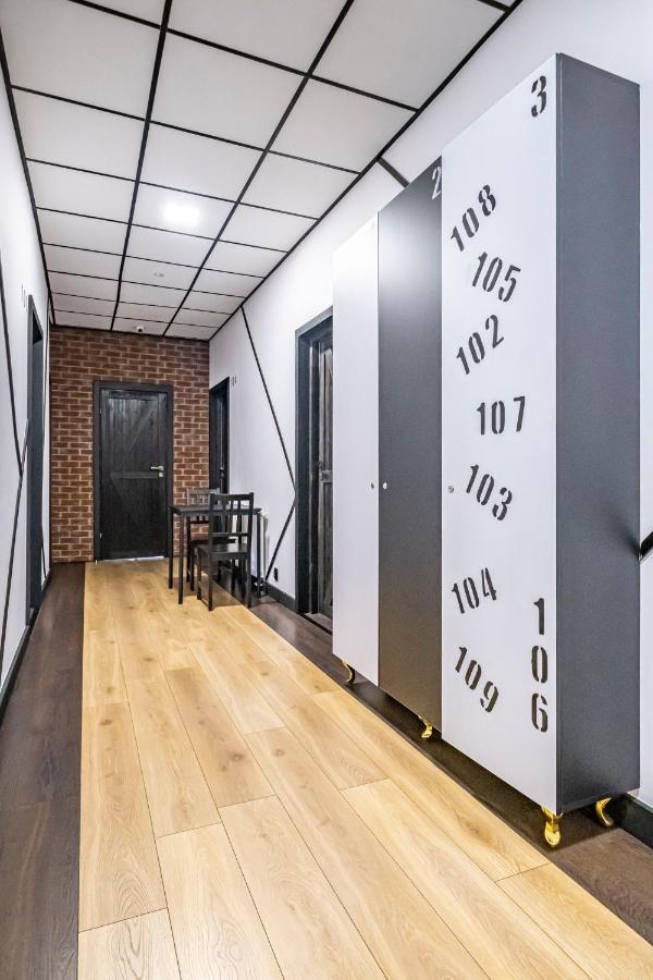 Vola Hostel Varsovie Extérieur photo