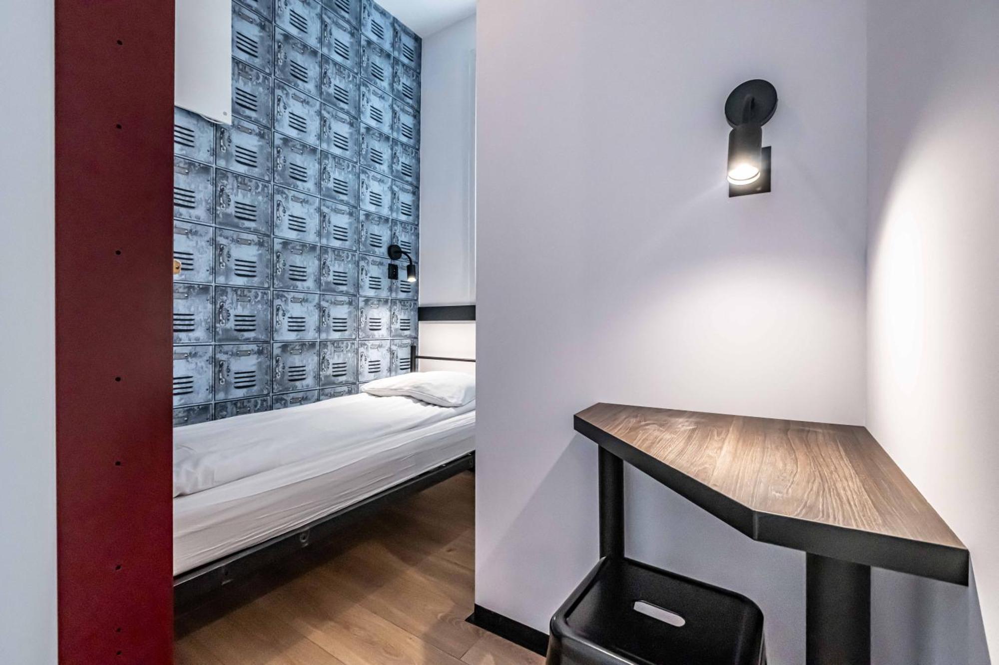 Vola Hostel Varsovie Extérieur photo